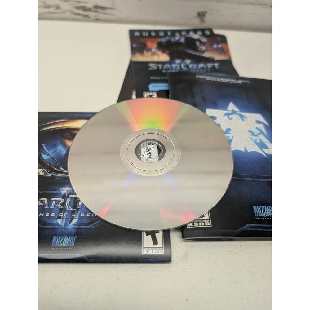 StarCraft II Wings Of Liberty PC Game Blizzard 2010 T Strategy Disc Manual